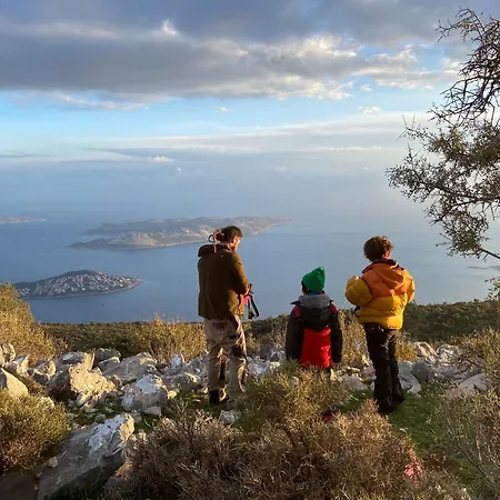 Tas Ev * Kaş
